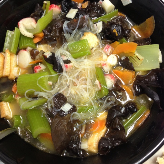 芹菜木耳炒肉丝