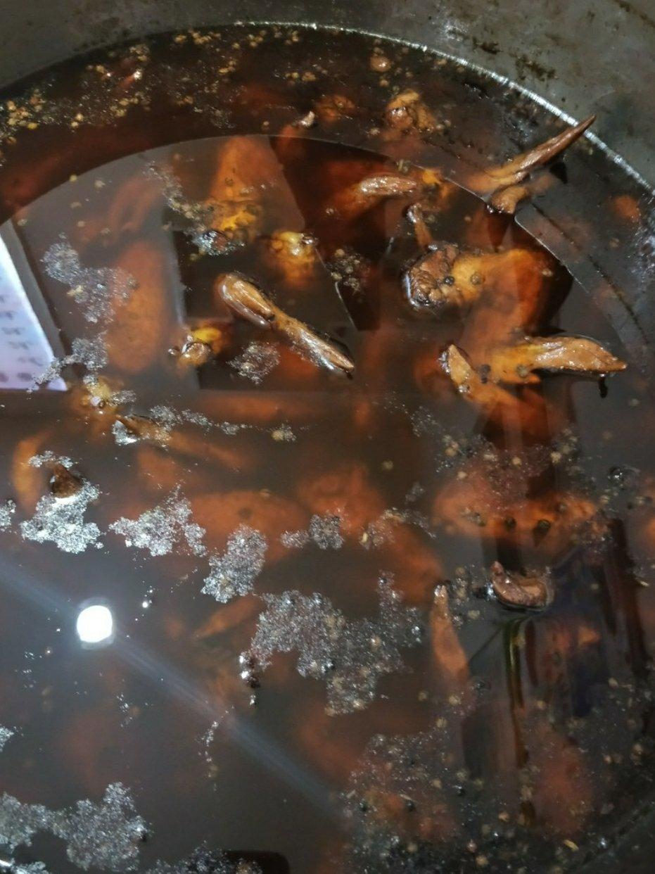 奥尔良烧烤酱鸡爪