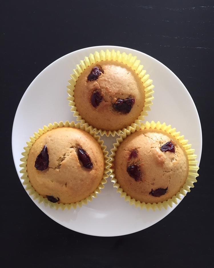 椰蓉蔓越莓马芬蛋糕——香喷喷的