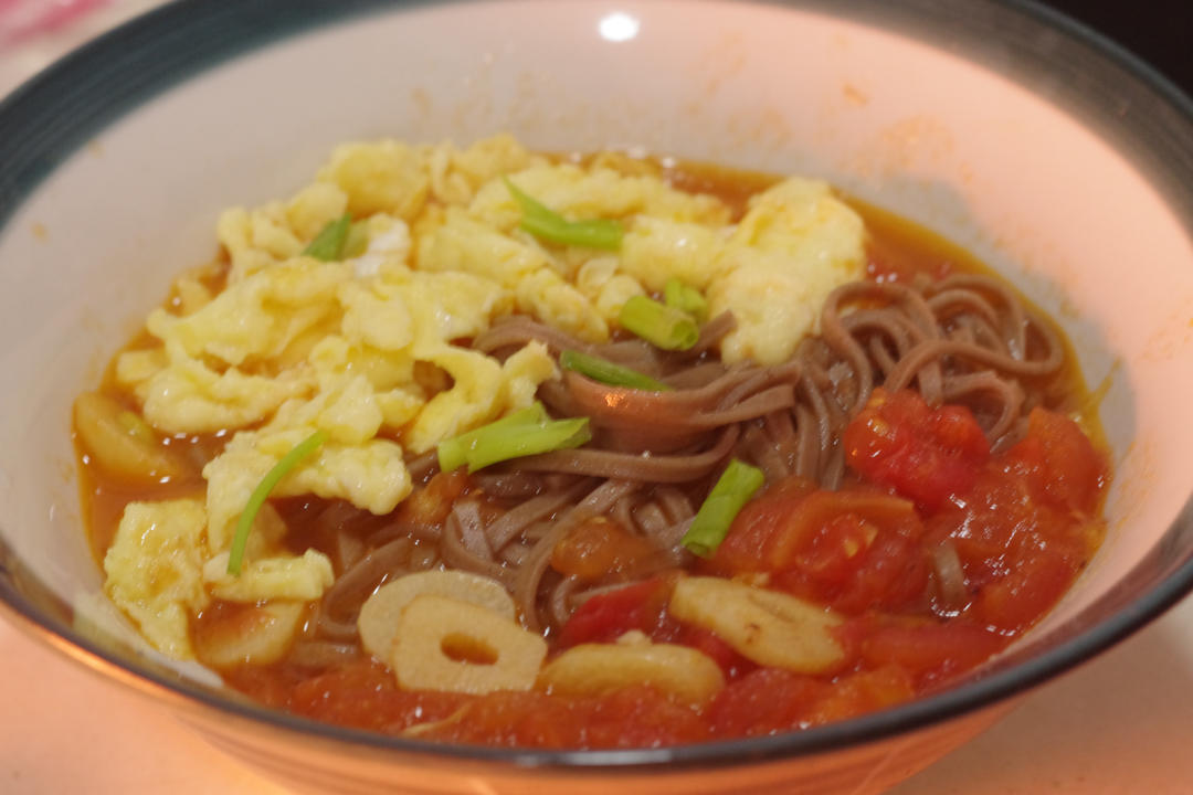 减脂晚餐-番茄荞麦面。好吃哭