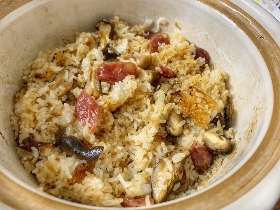 腊味煲仔饭，20分钟饭菜同出