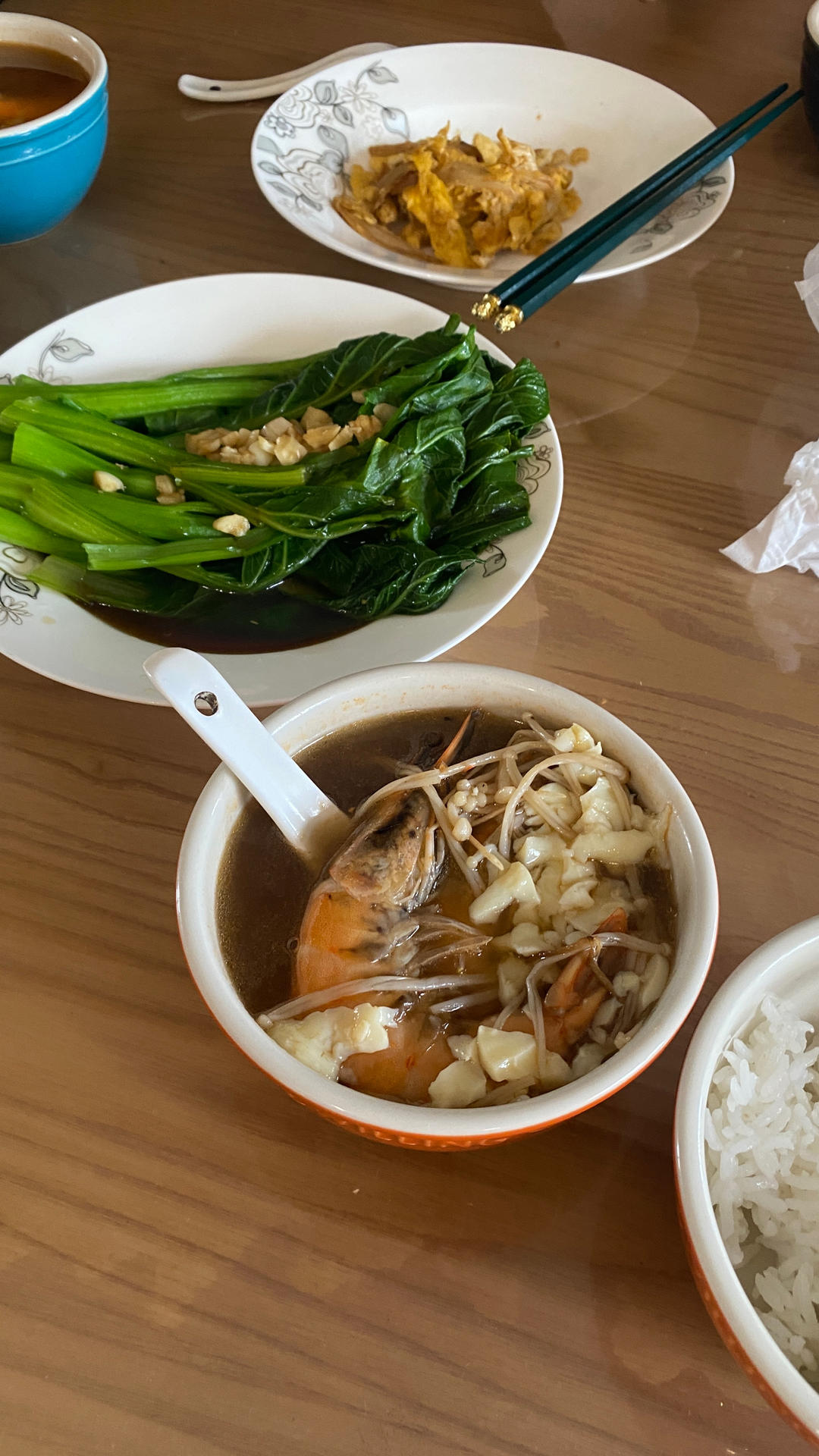 美味鲜虾豆腐汤