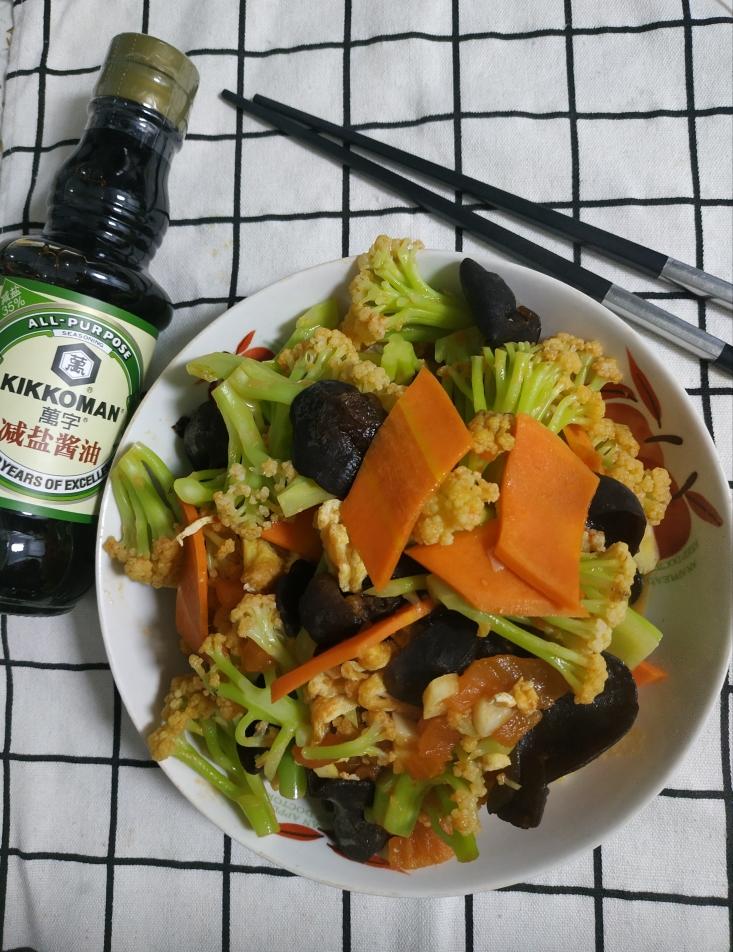 有机花菜炒西红柿