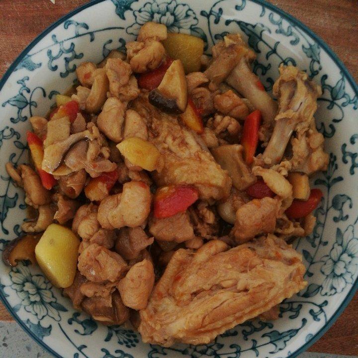 吃完还要舔手指的红烧鸡块