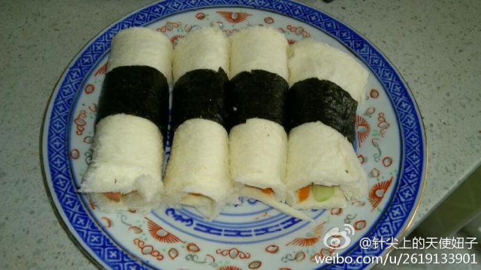 海苔鲜蔬吐司卷