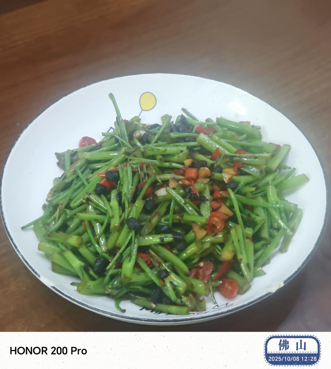 爆炒空心菜杆