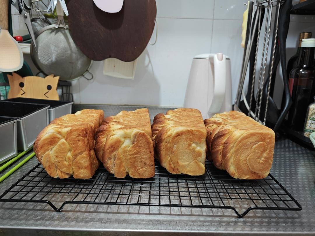 芋泥咸蛋黄吐司｜料多超满足｜神仙搭配