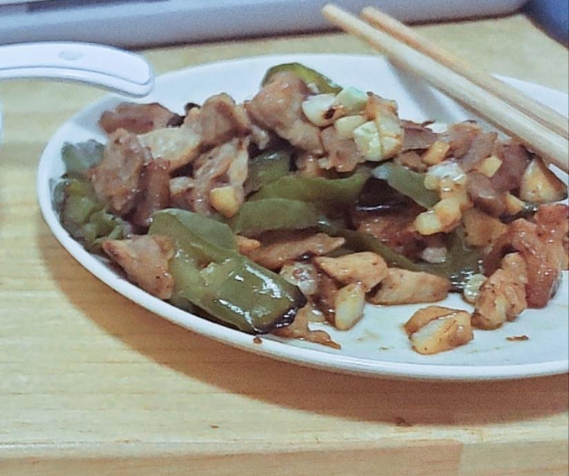 农家小炒肉【记忆中勾魂的油汤】