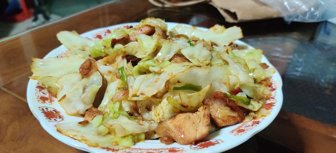 阿婆手撕包菜