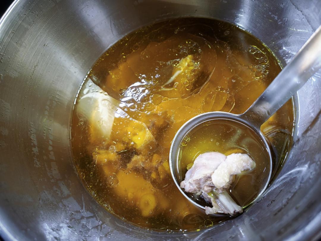 奶奶教的鲜香肥美香菇炖鸡汤