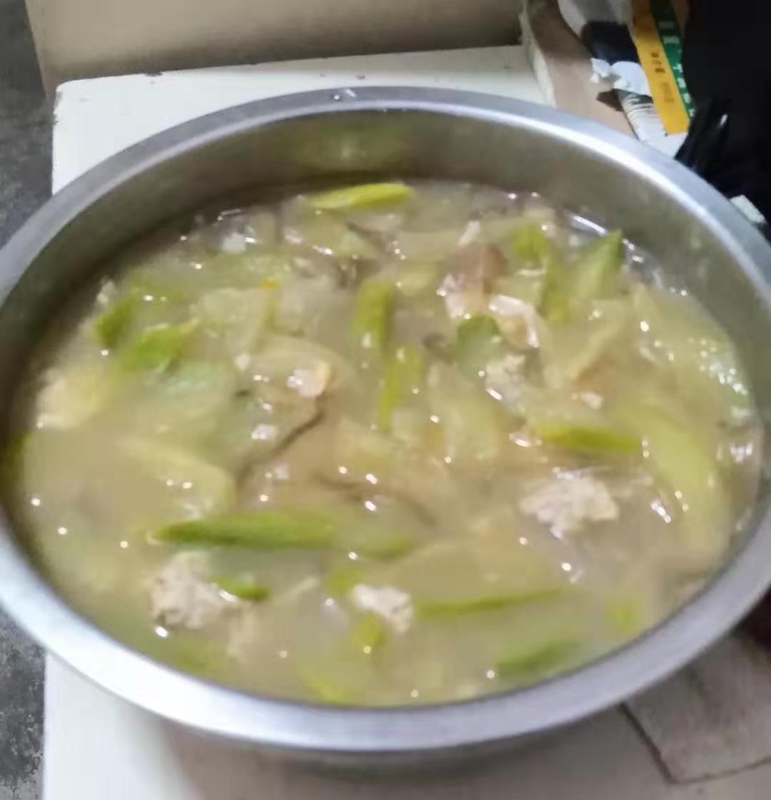 西葫芦烩豆腐（无油素菜）的做法