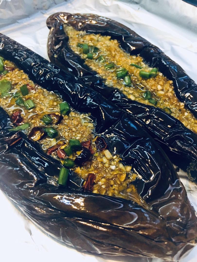 CC招牌菜销魂烤茄子，百吃不厌！