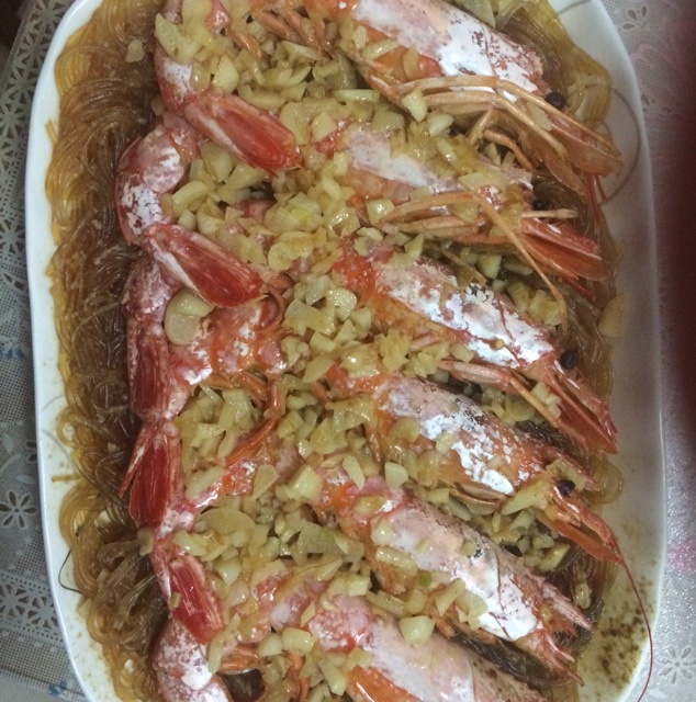 蒜蓉粉丝蒸大虾