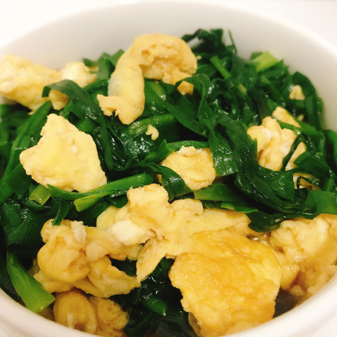 韭菜炒鸡蛋——三分钟快手下饭菜 掌握火候的秘诀