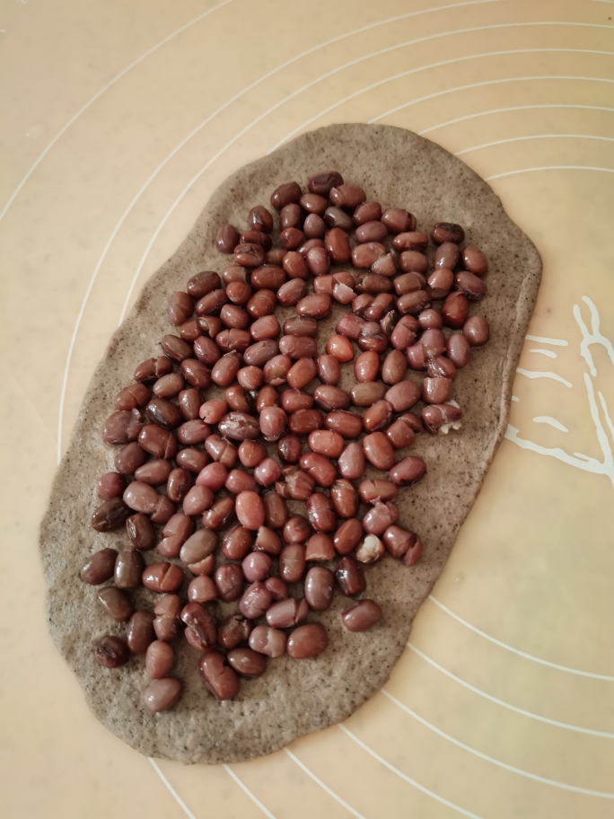 代替馒头的杂粮红豆卷的做法 步骤5