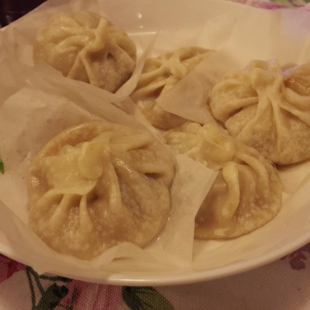 灌汤小笼包