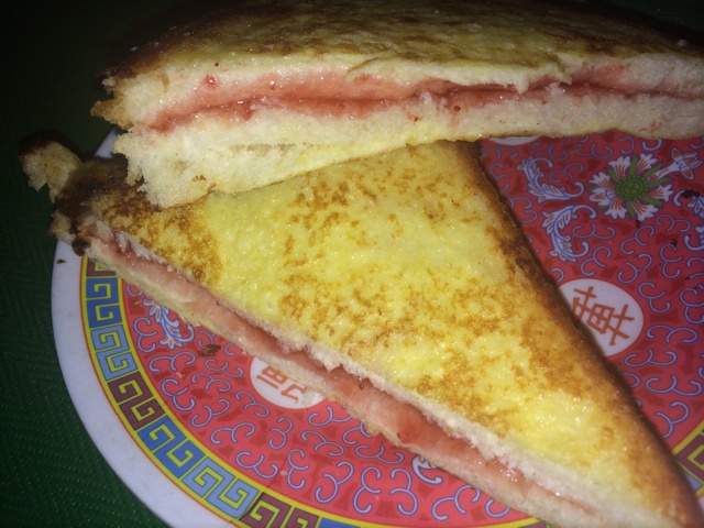 蓝莓夹心面包