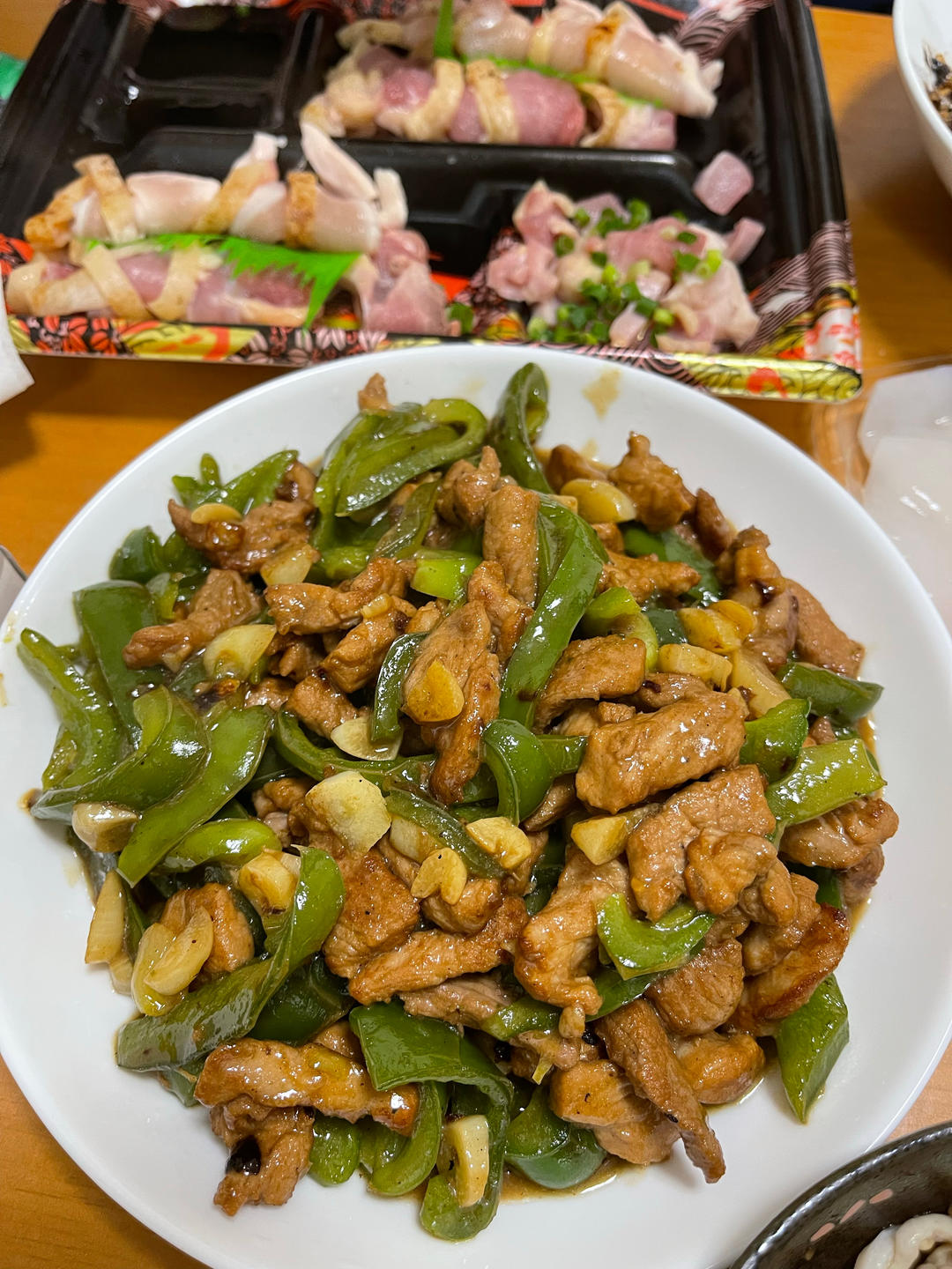 青椒肉丝，这样炒太好吃了。