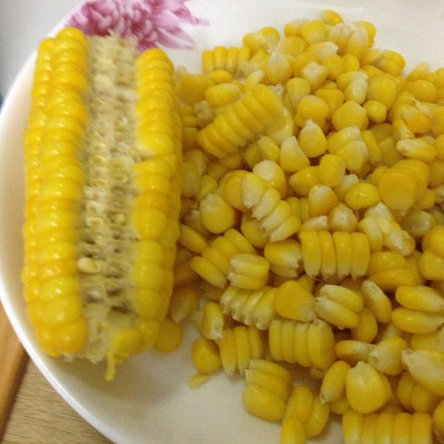 速剥玉米的做法