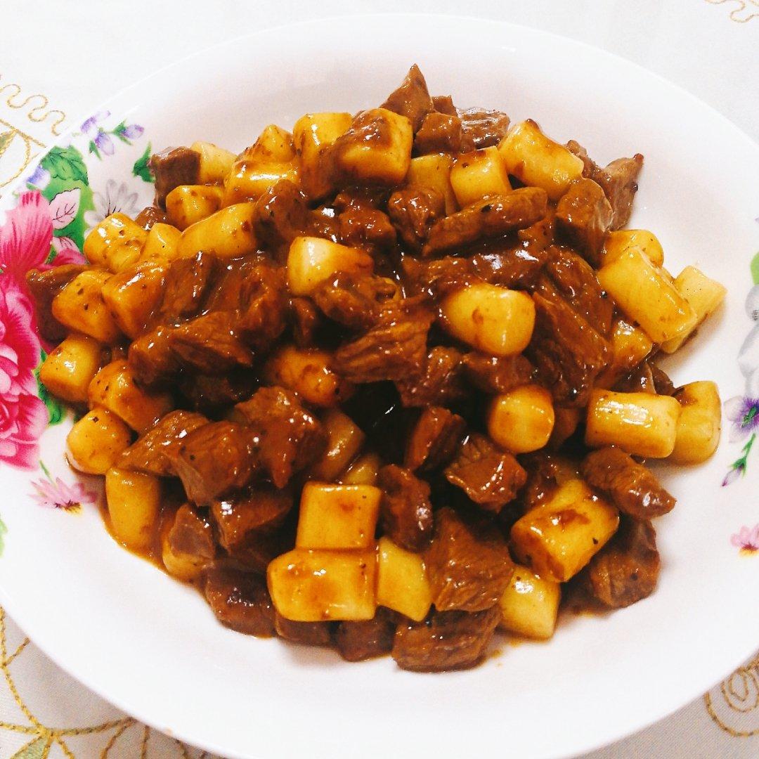 黑椒年糕牛肉粒