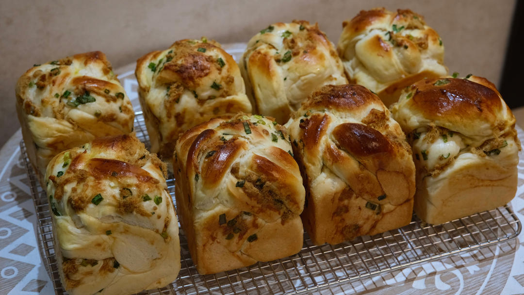 怎么吃都不腻的肉松吐司