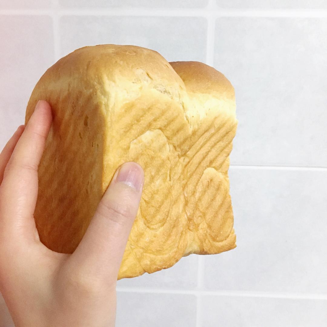 牛奶吐司