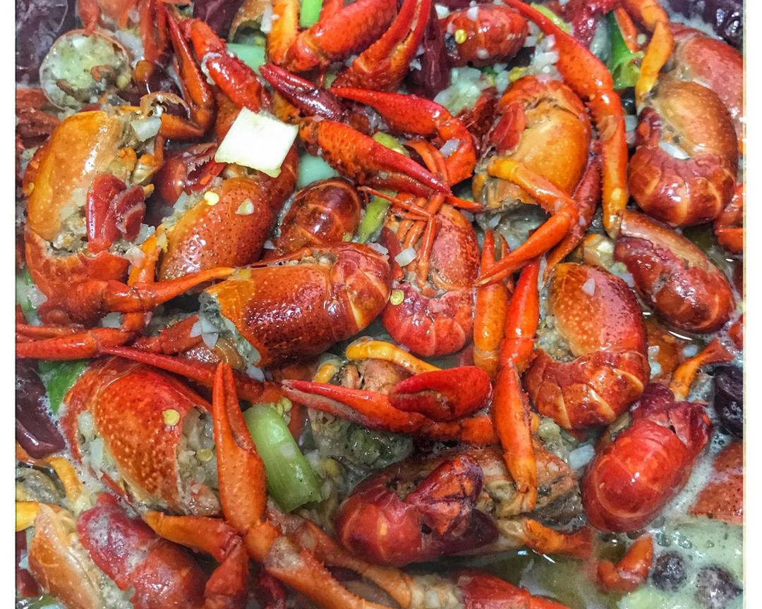 蒜泥龙虾的做法