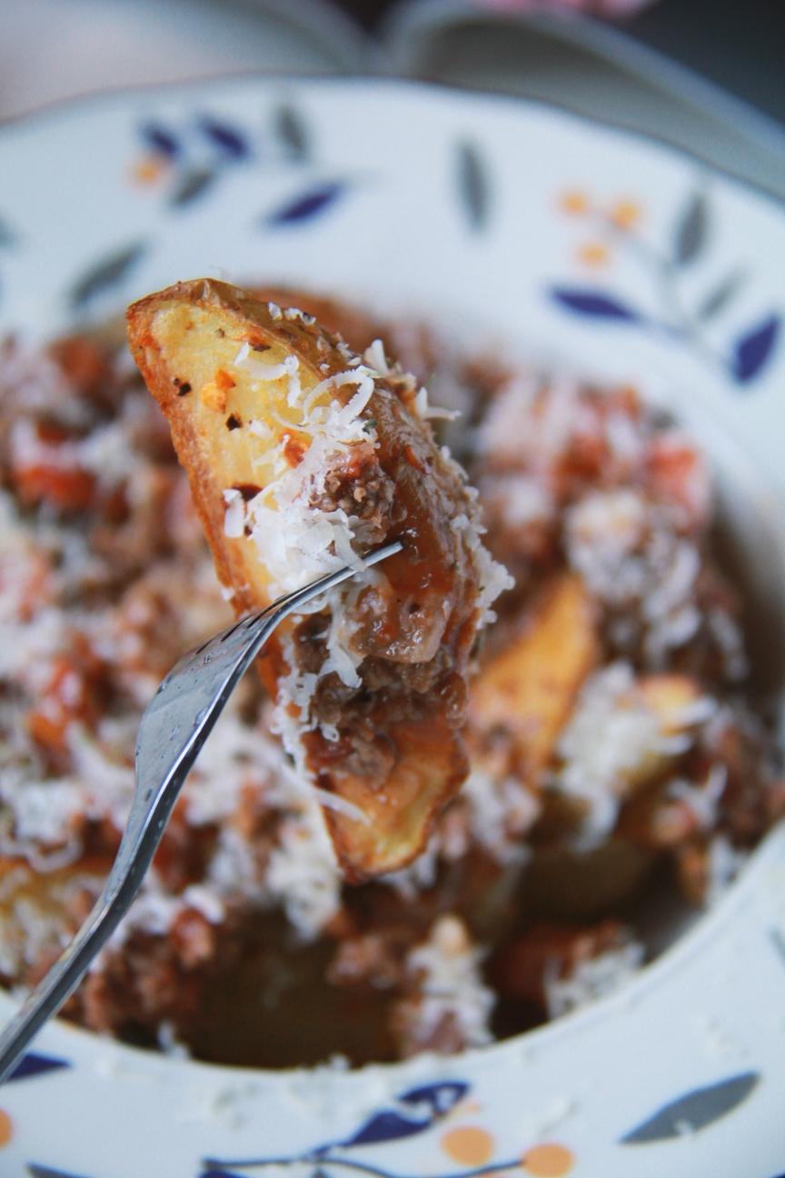 好吃到舔盘的肉酱薯角