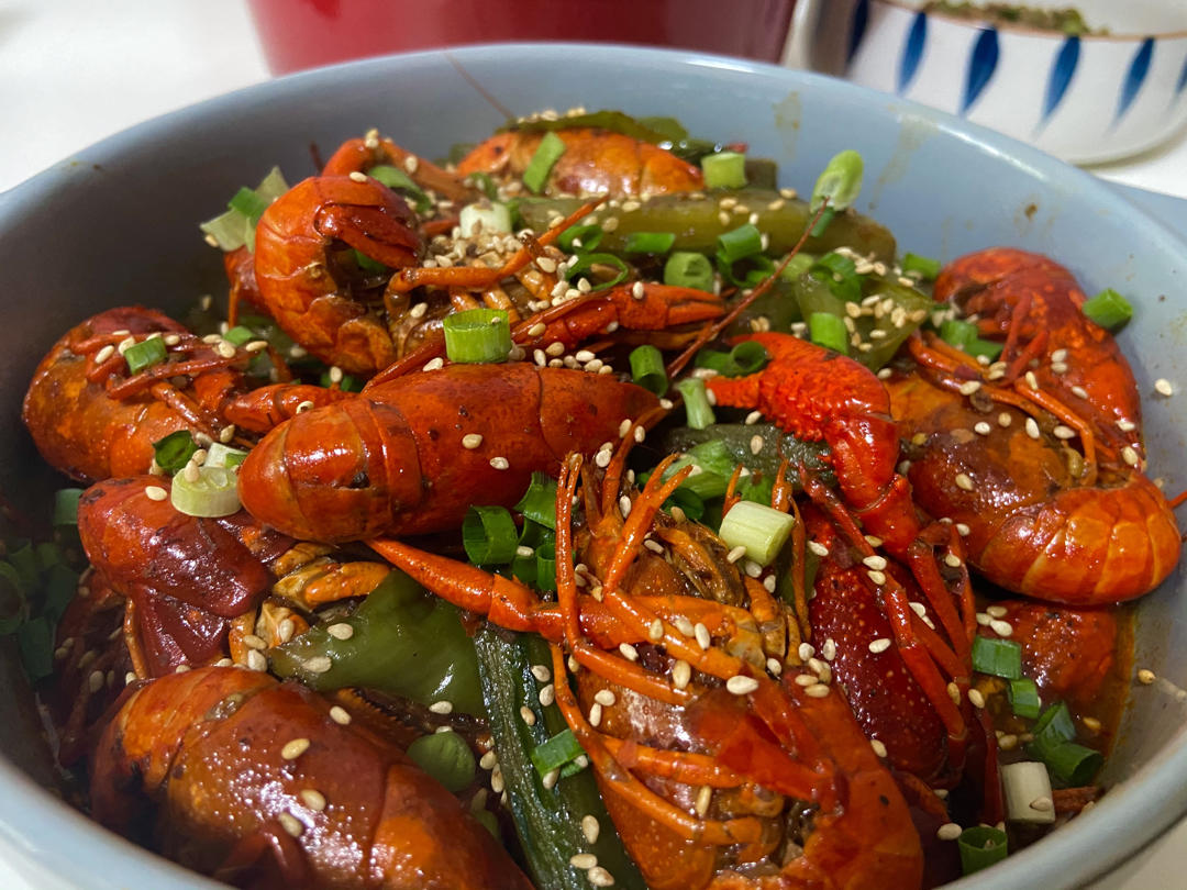 cici不吃香菜做的麻辣小龙虾