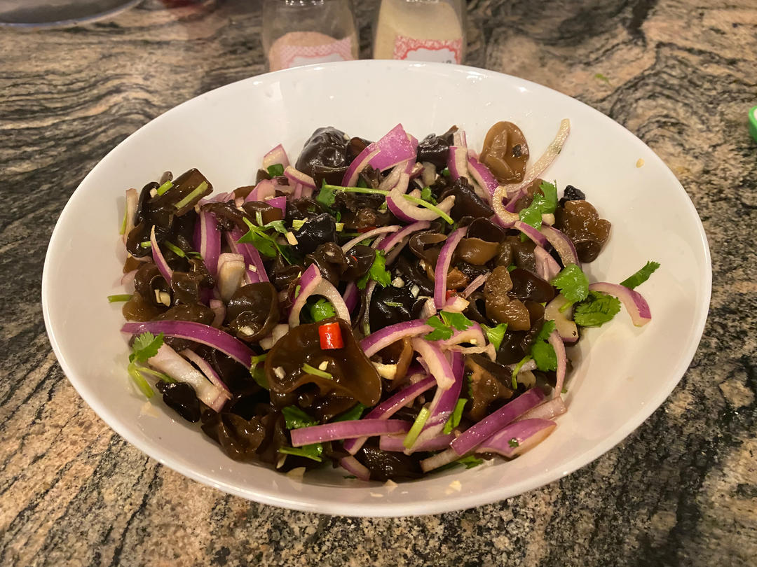【凉拌木耳】按照我的做法，比饭店还好吃！调味汁是关键~好吃到停不下来