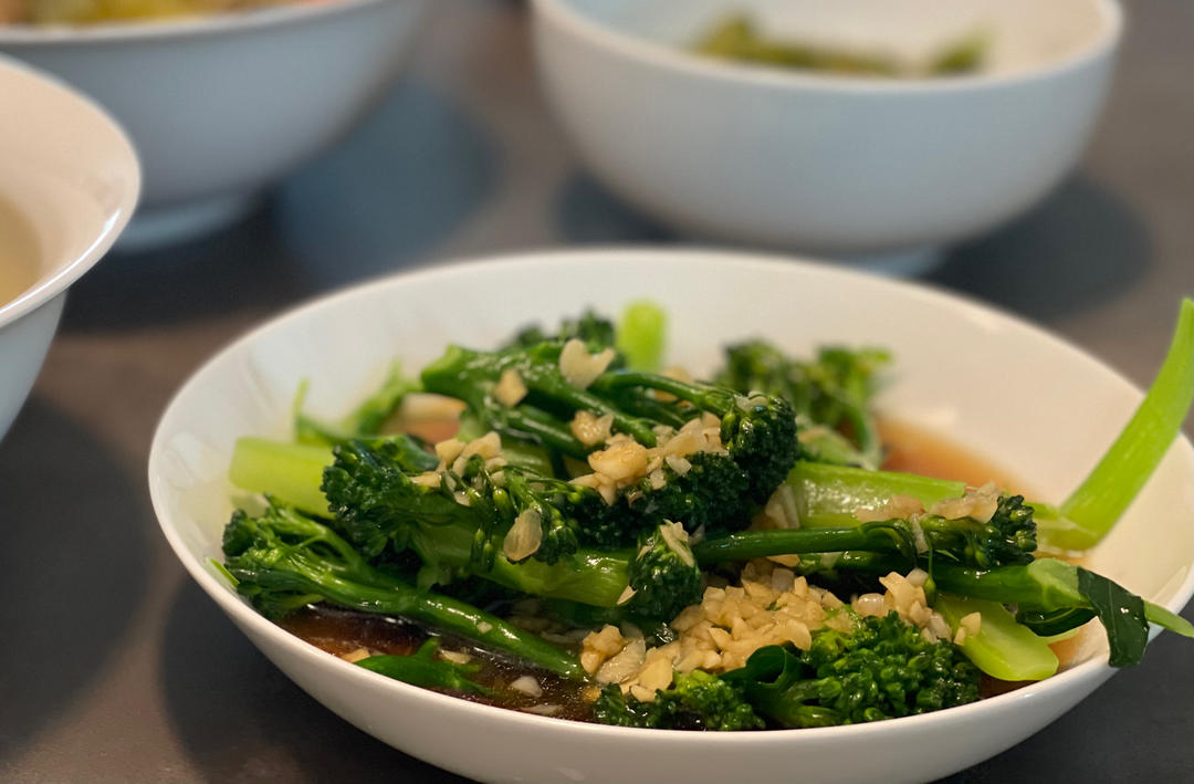 轻食蔬菜蒜蓉蚝油西兰苔