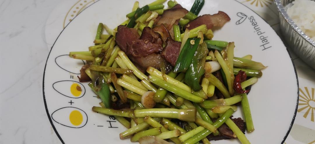 超级下饭的一道菜蒜苔炒风干腊肉