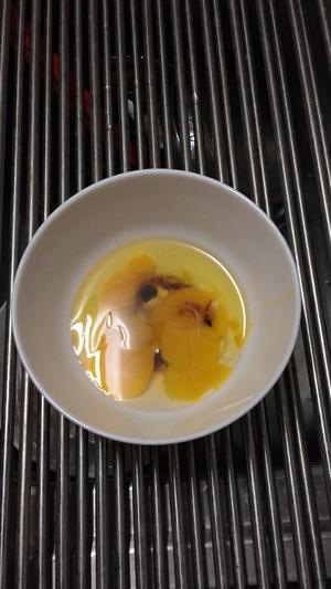 瘦身餐—生鸡蛋拌牛肉的做法 步骤3
