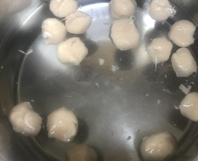 有藕软嫩巴沙鱼丸的做法