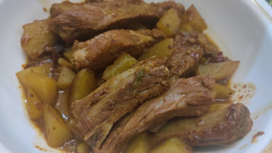 土豆炖排骨