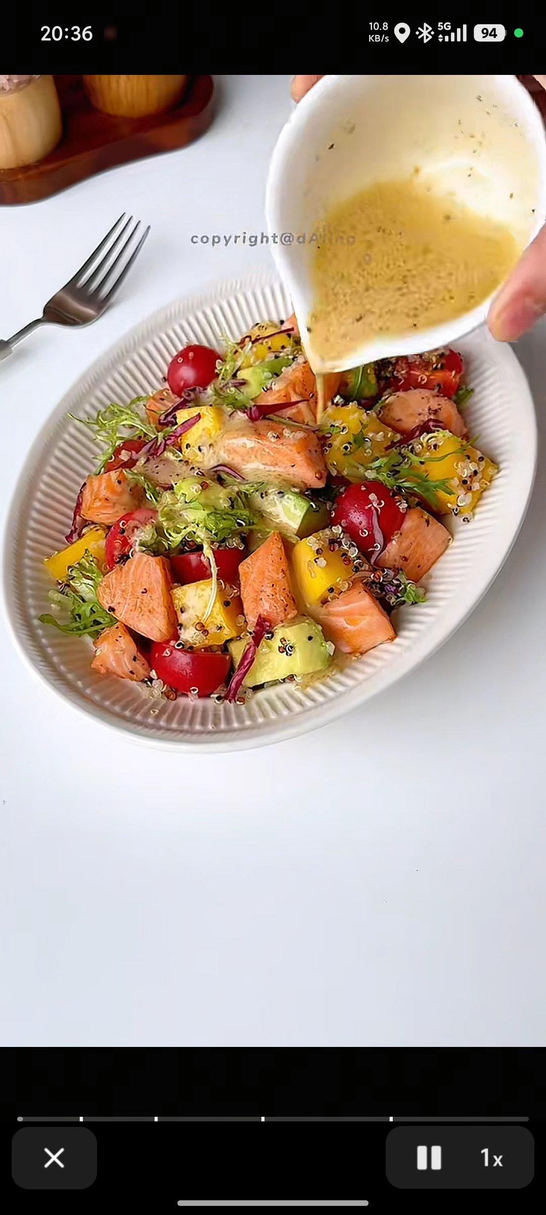 三文鱼芒果沙拉