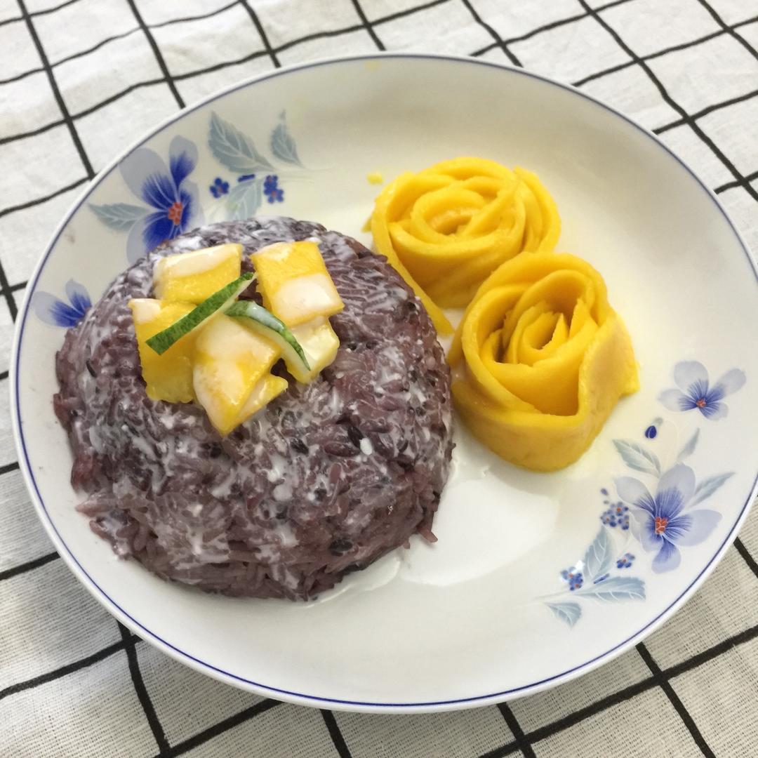 椰浆芒果糯米饭（附芒果玫瑰花做法）