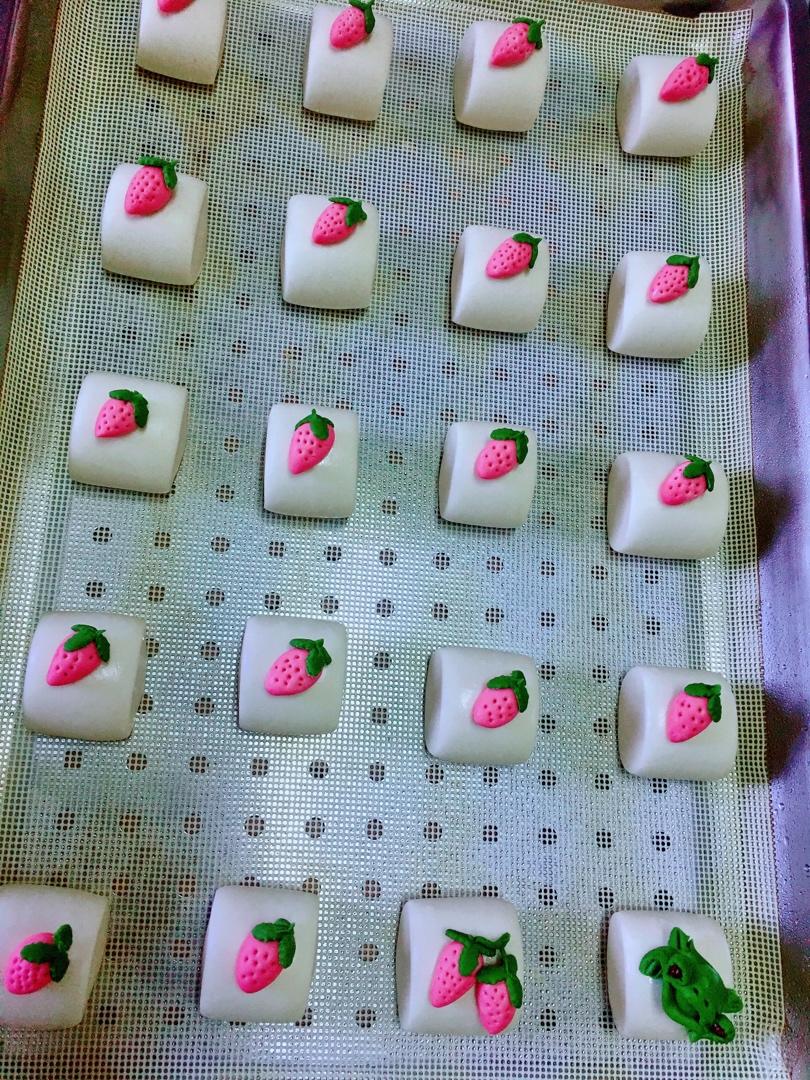 可爱到炸裂的草莓刀切馒头🍓