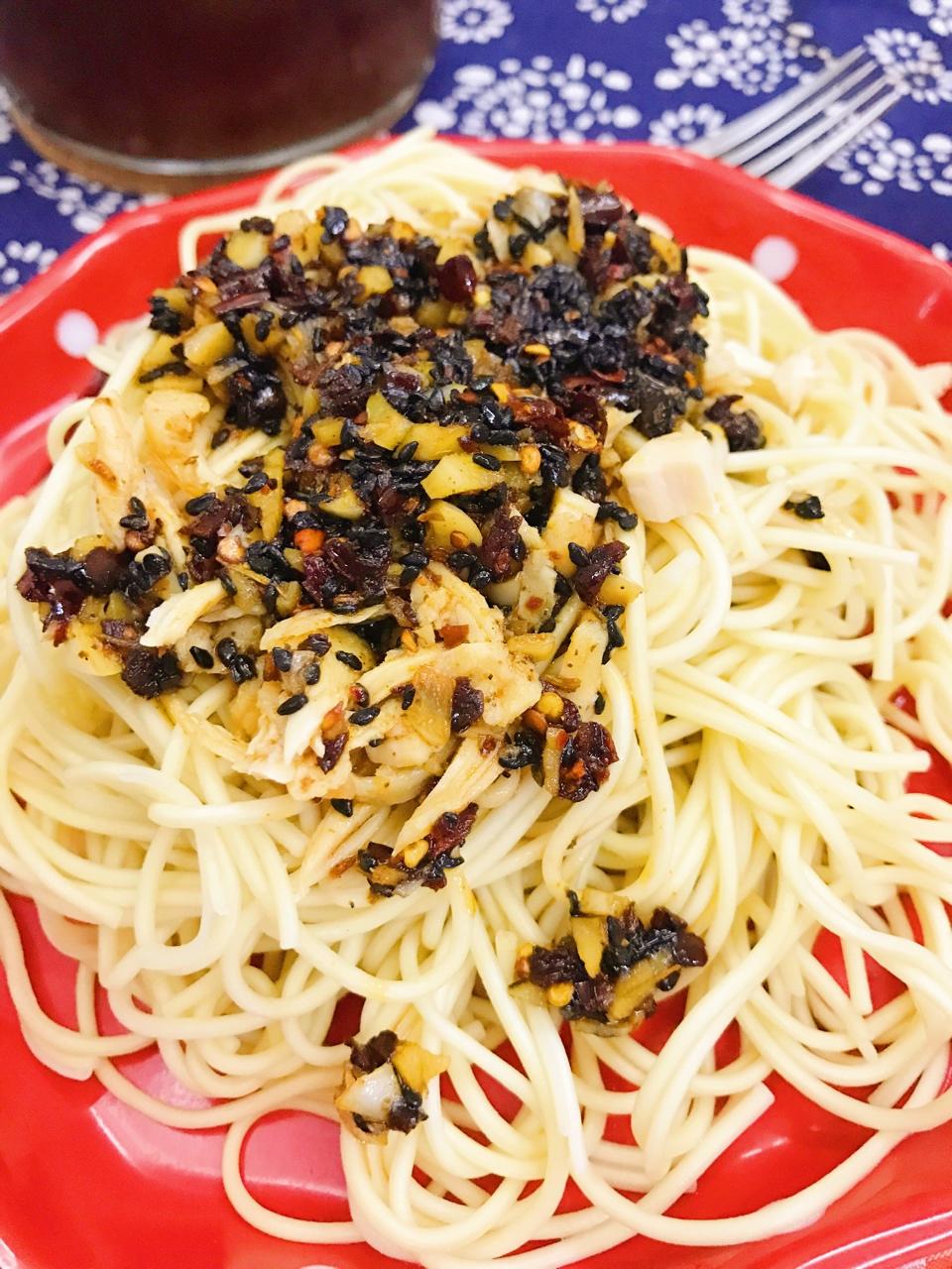 【椒麻鸡丝凉面】