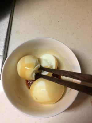 酱油拌鸡蛋的做法 步骤2