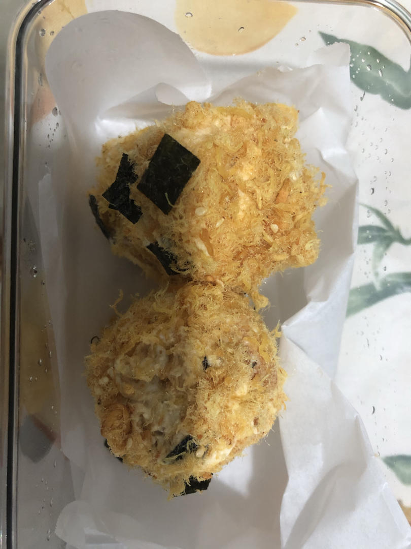 美味海苔肉松小贝