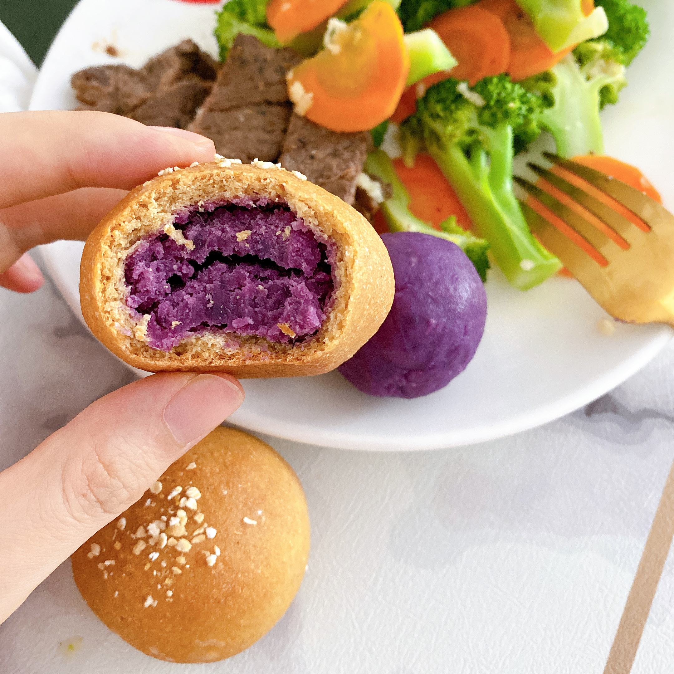 全麦紫薯餐包（无油无糖用来减肥的小可爱）