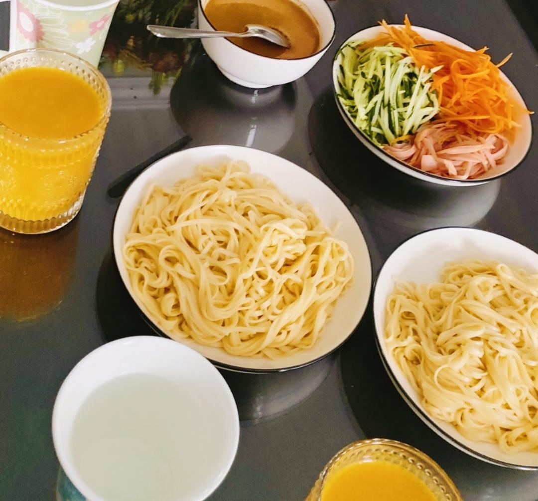 好吃的麻酱凉面