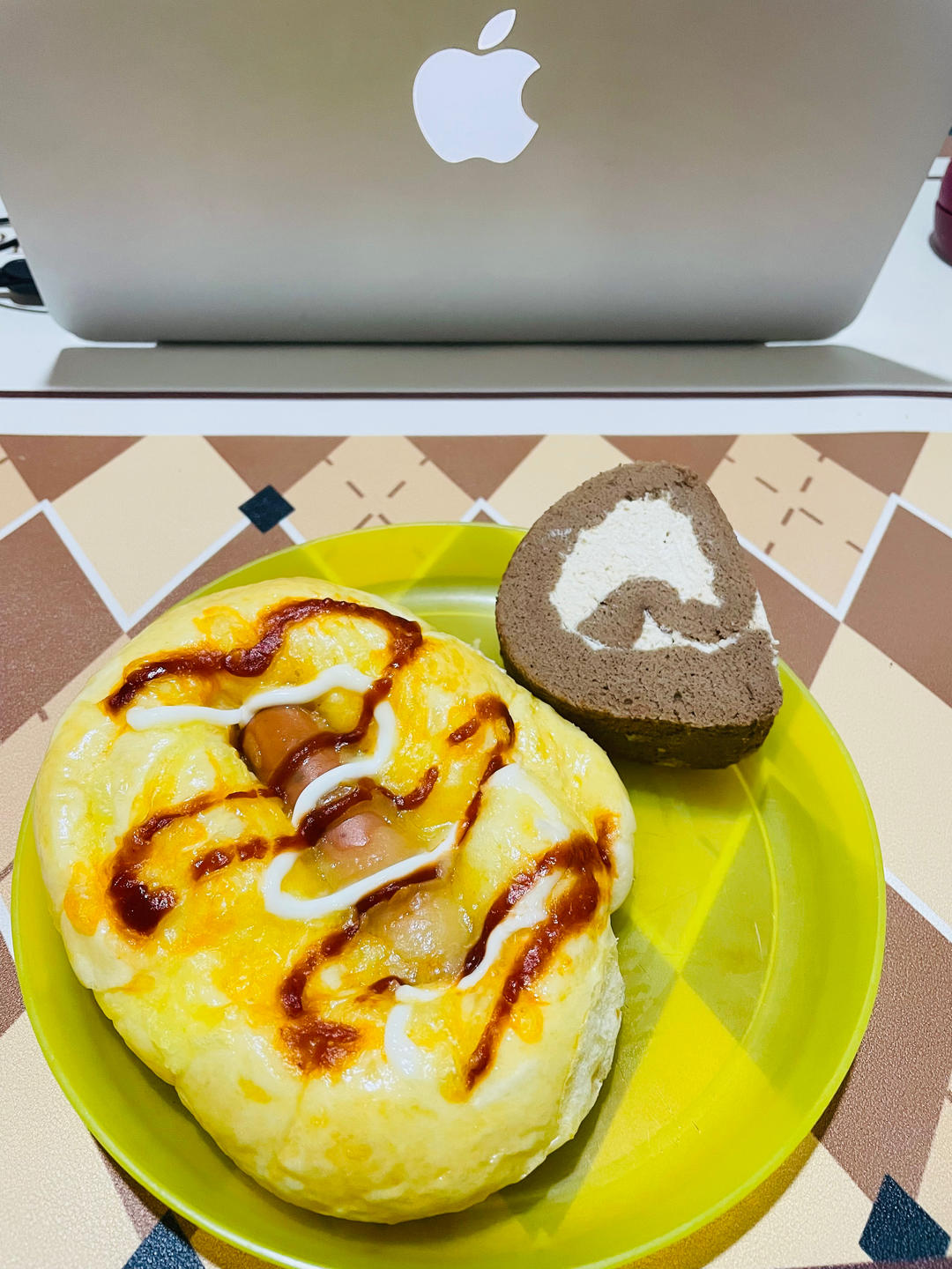 香葱火腿肠面包