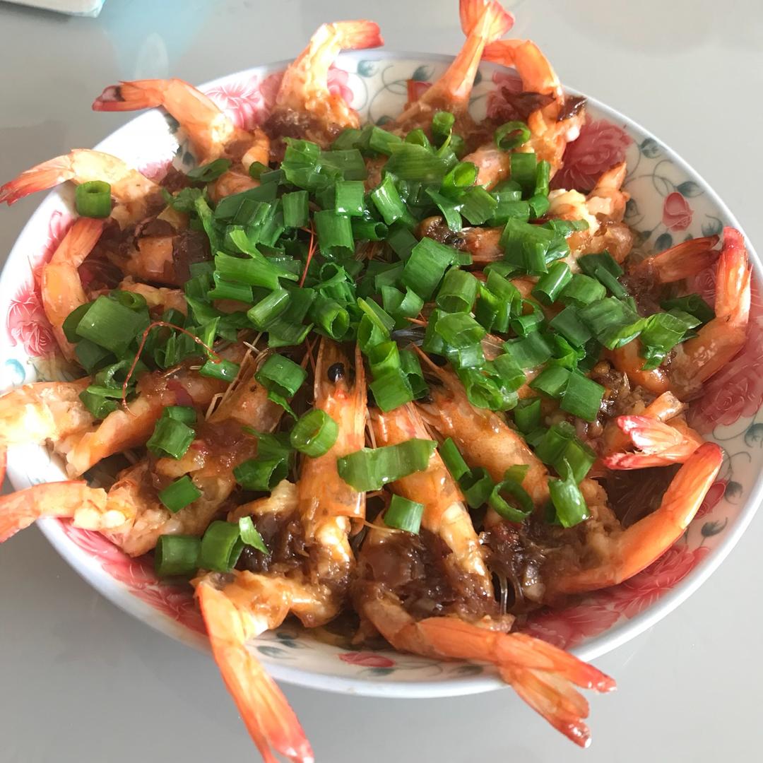 【蒜蓉粉丝蒸虾】
