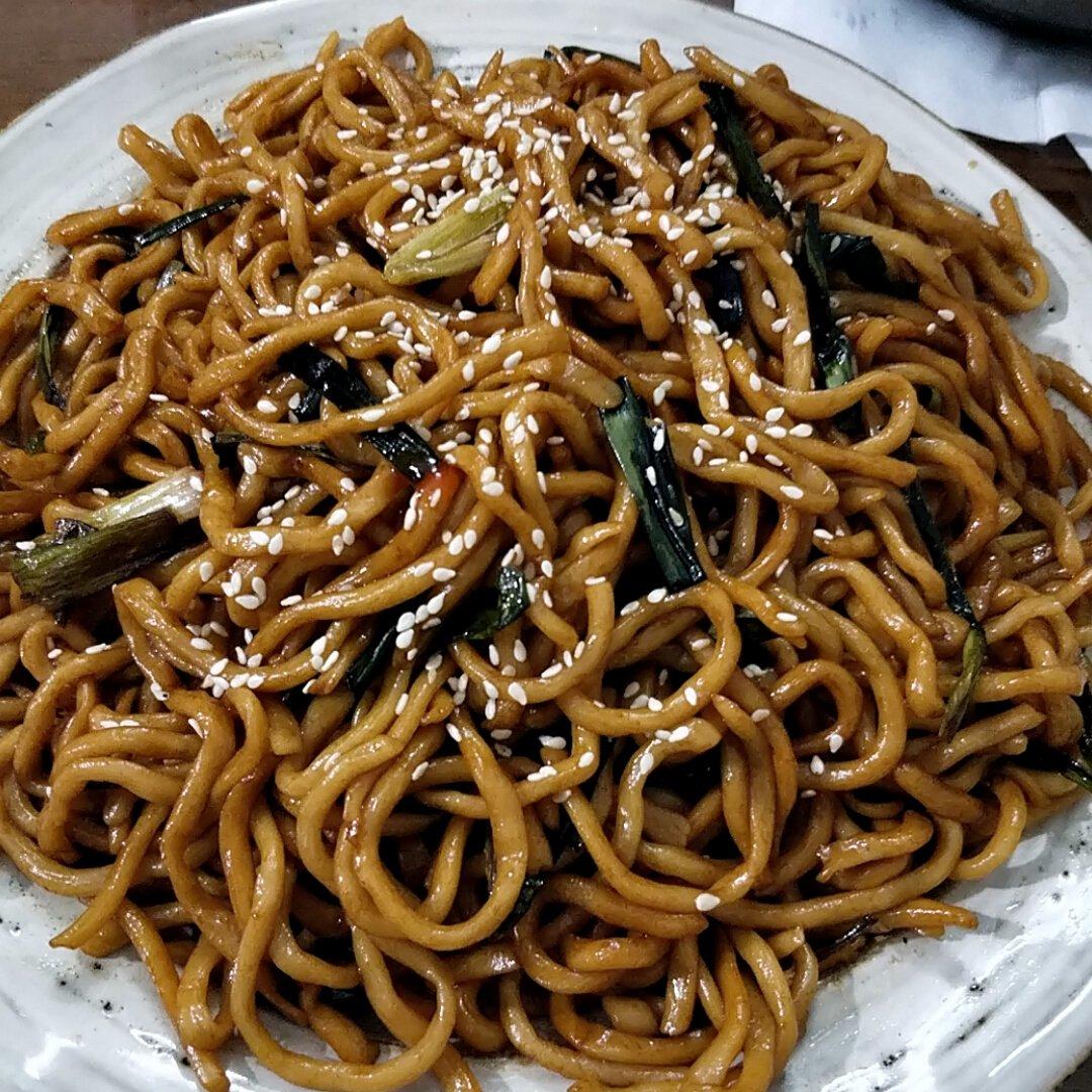 10分钟搞定的一碗葱油拌面