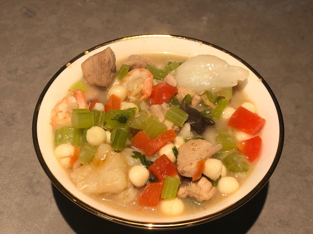 香芋芡实海参百合汤