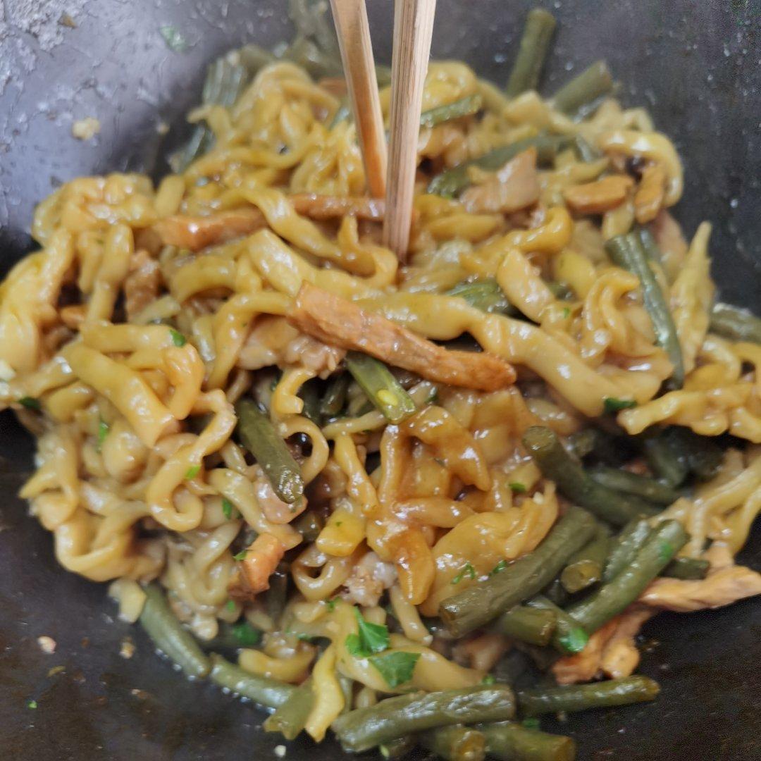 豆角焖面