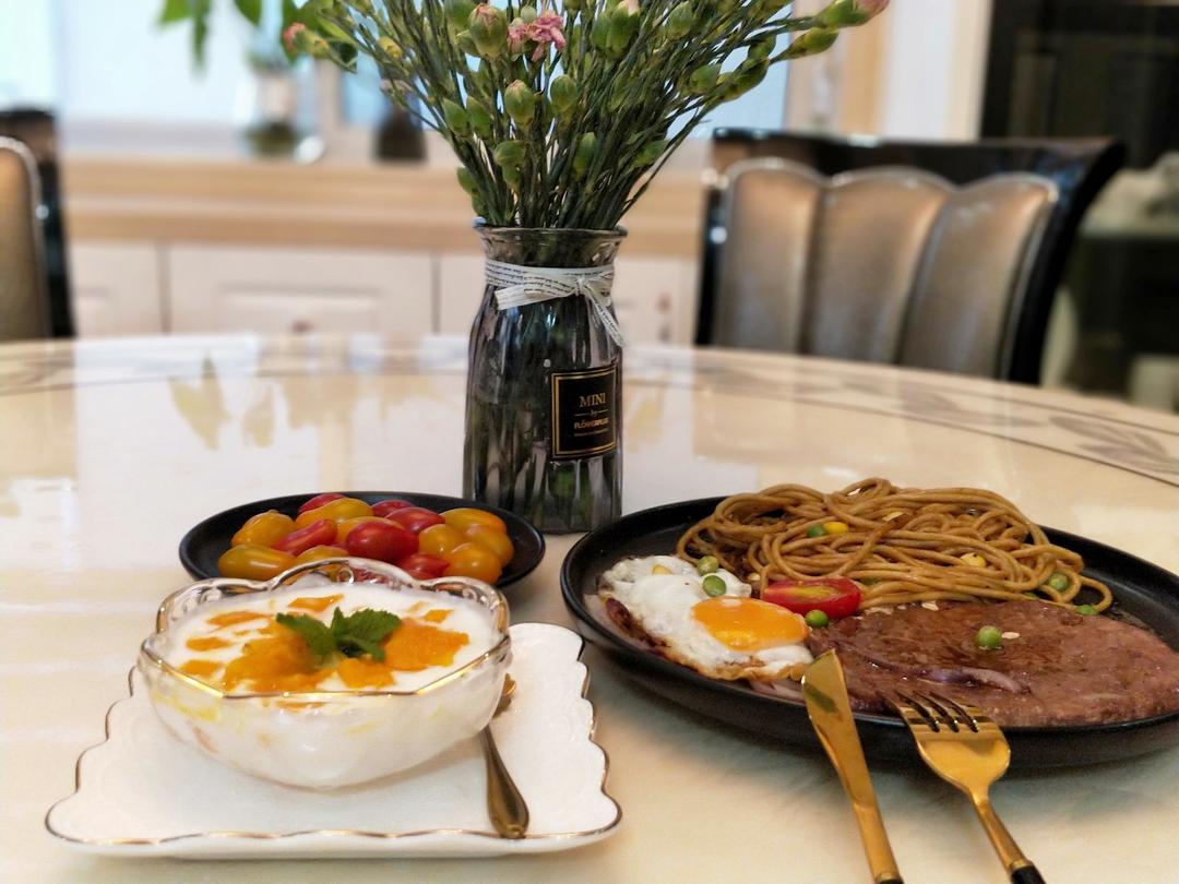 黑胡椒牛排（菲力牛排）—附黑胡椒汁的做法