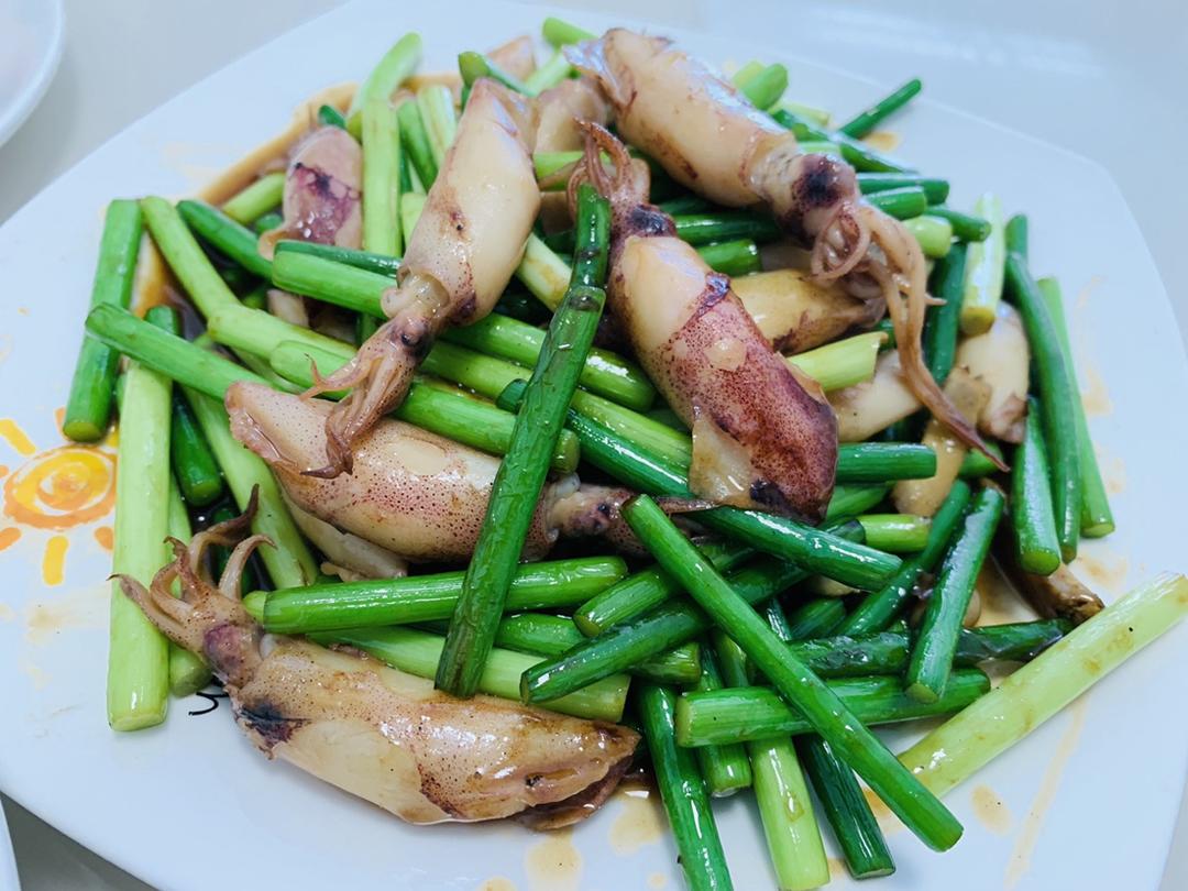 夏日清爽小菜—蒜苔凉拌鱿鱼仔的全部作品